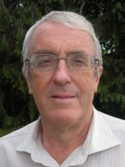 Prof. em. Dr.  Peter Lüthy