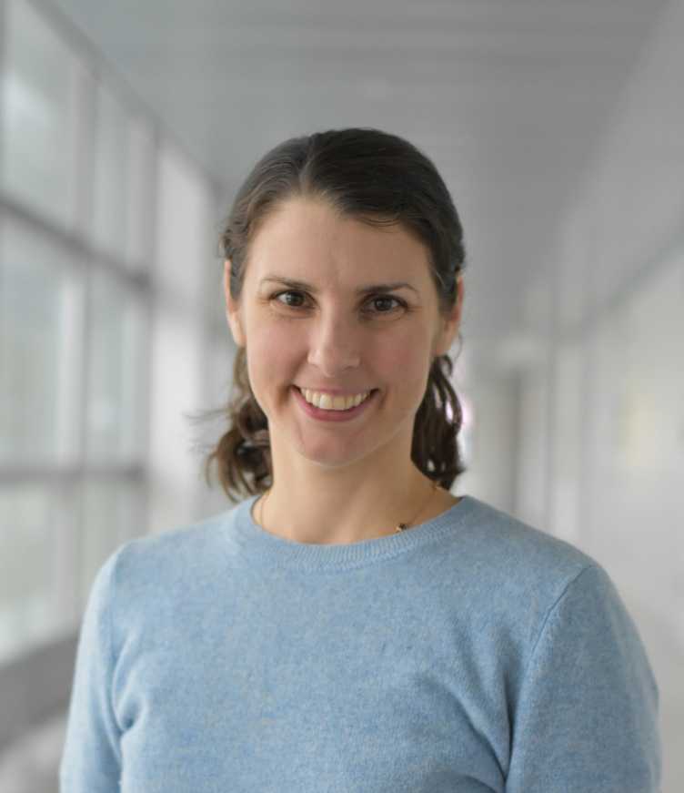 Dr. Anna Vagstad